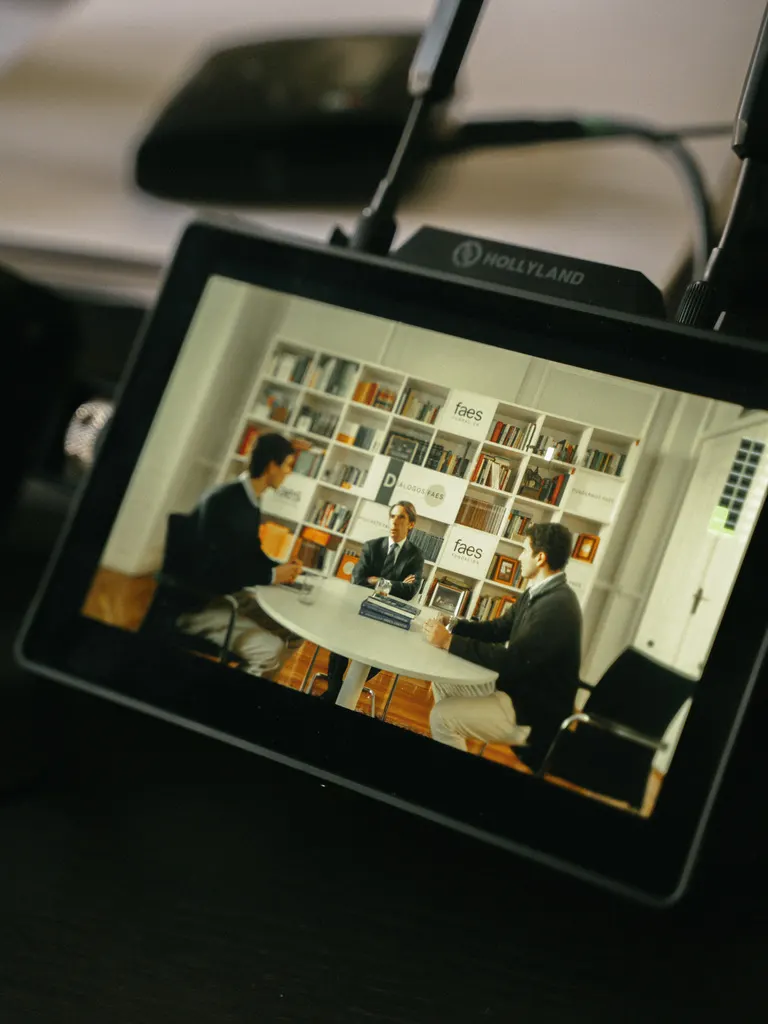 José María Aznar visto desde el monitor de realización